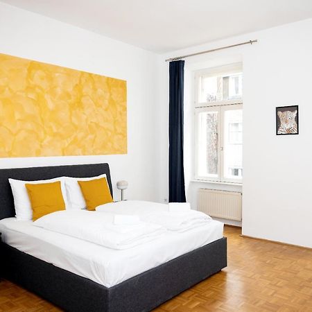 Premium 80 M2 Apartment - Free Parking Wien Exteriör bild