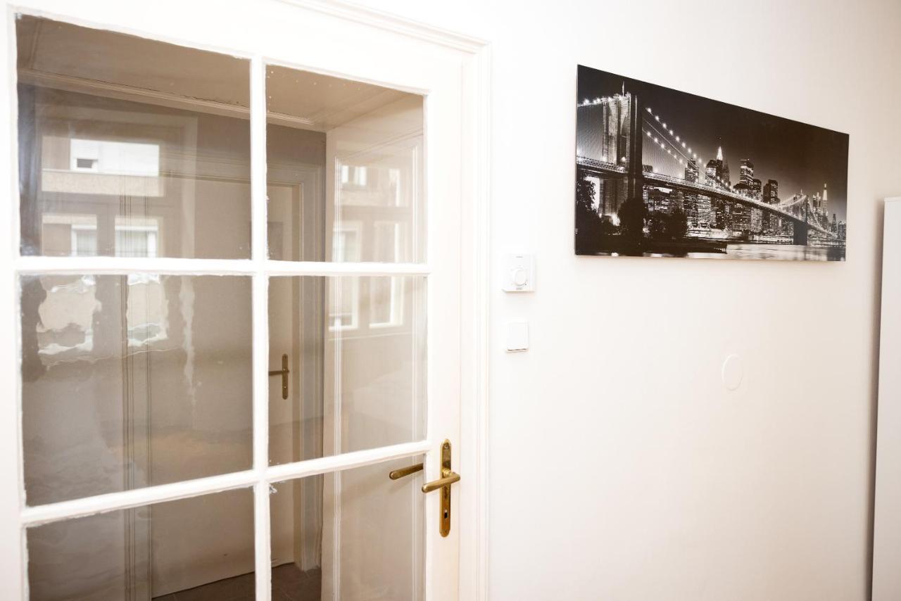 Premium 80 M2 Apartment - Free Parking Wien Exteriör bild