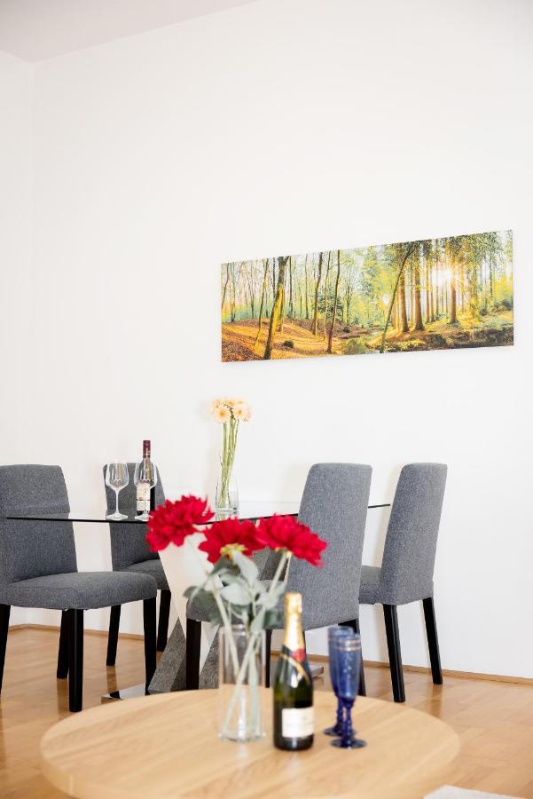 Premium 80 M2 Apartment - Free Parking Wien Exteriör bild