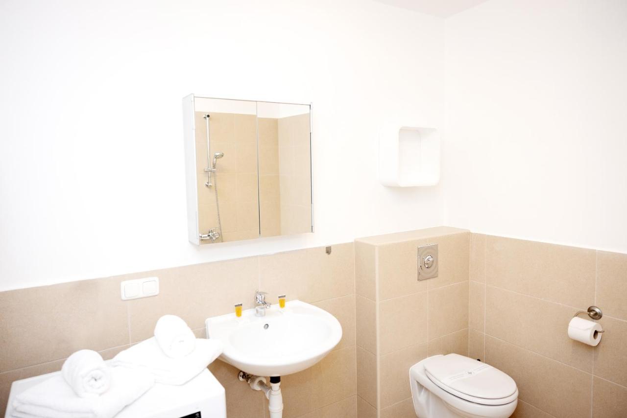 Premium 80 M2 Apartment - Free Parking Wien Exteriör bild